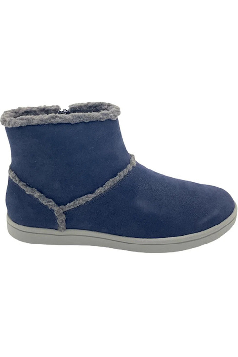 CLOUDSTEPPERS Shoes - CLOUDSTEPPERS by Clarks Faux Fur Ankle Boots Step Glow Rose Navy - Medium